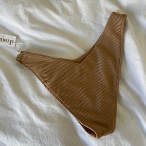 BRAND NEW Frankie’s Enzo Bottom Size M